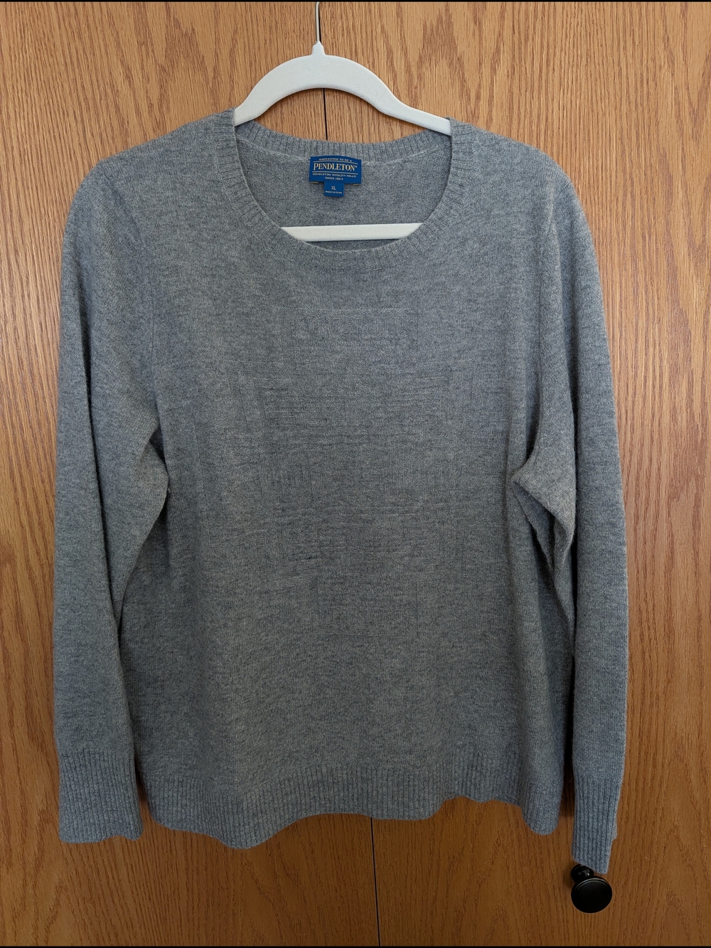 NWOT Pendleton Gray Geometric Crewneck Sweater
